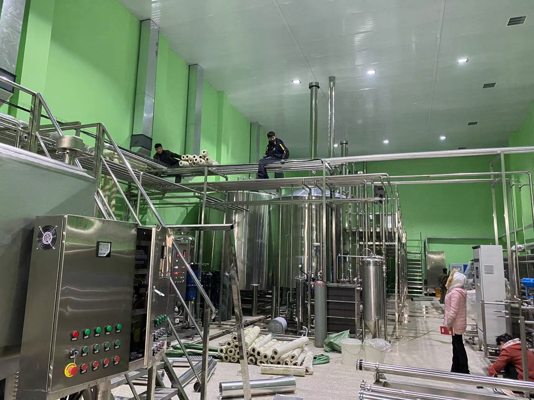 金凤精酿啤酒设备厂—精酿啤酒设备制造：传承工艺与创新科技的交融